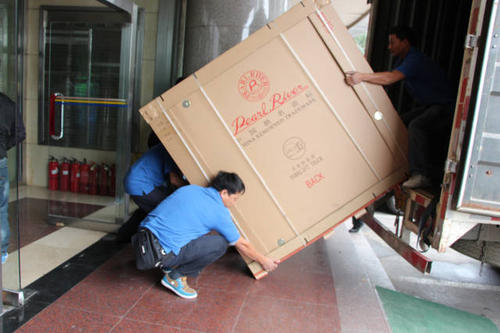 蕉岭钢琴贵重工艺品无忧运